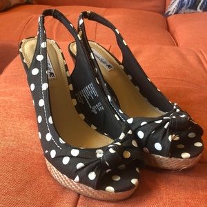 Polka Dot Slingback Wedges